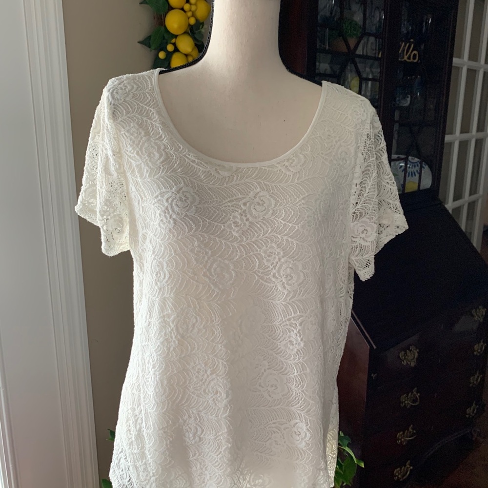 Sz XL off white soft lace top